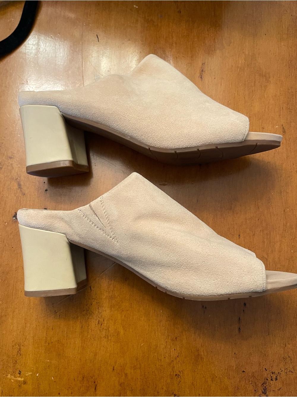 Easy Spirit Beige Open-Toe Slide Sandals - Picture 2 of 6